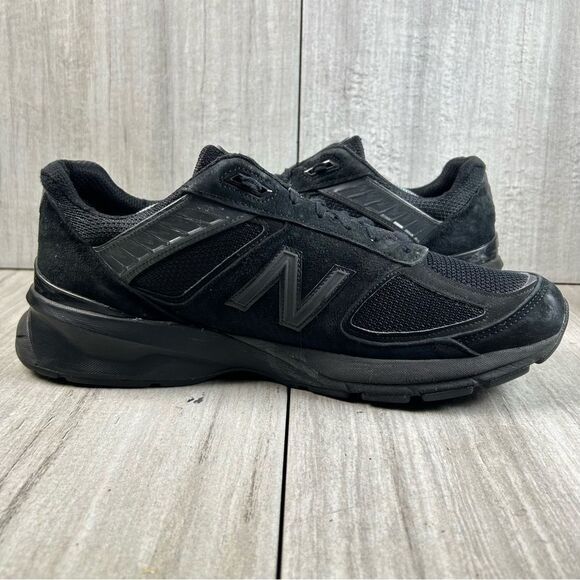 New Balance 990v5 USA Black Athletic Shoe Comfort Sneaker Mens Size 12 EE Wide - Picture 4 of 10